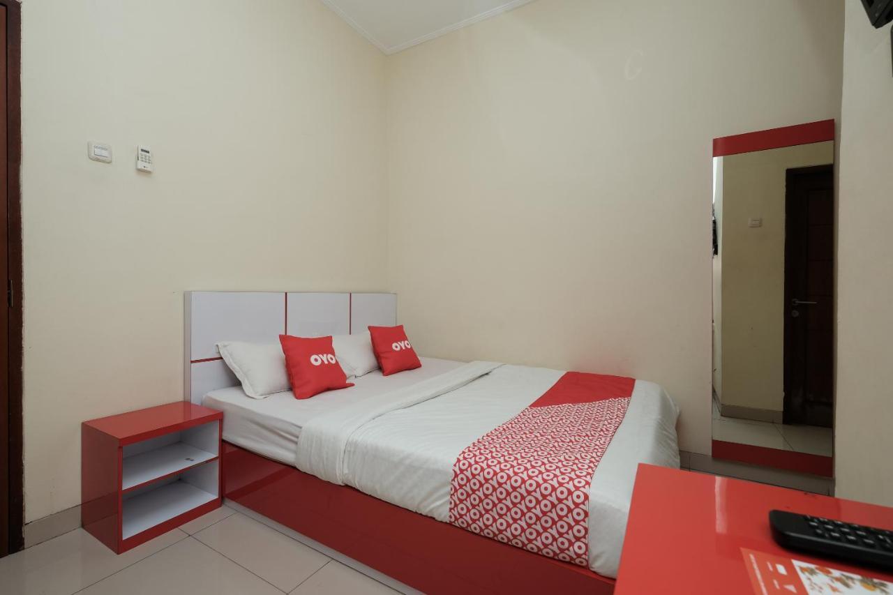 Reddoorz At Buah Batu 5 Hotel Bandung Exterior foto