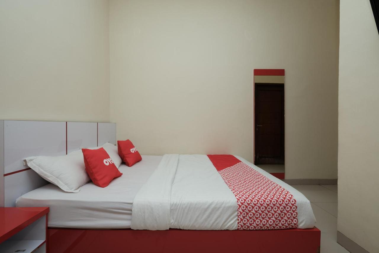 Reddoorz At Buah Batu 5 Hotel Bandung Exterior foto